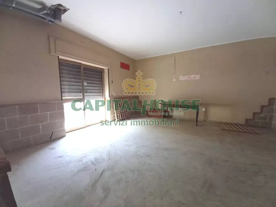 Immagine 7 di Locale commerciale in affitto  in VIALE LIBERTA' a Capua