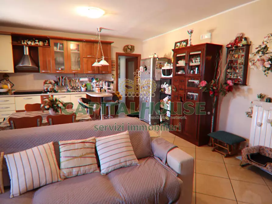 Immagine 3 di Appartamento in vendita  in Via Patturelli a Capodrise