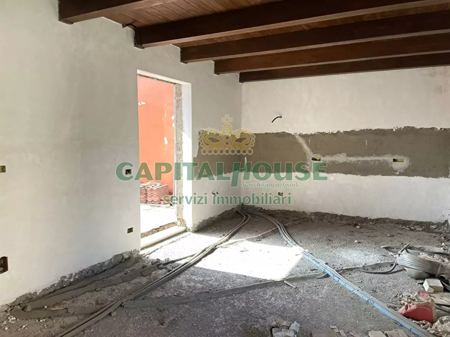 Immagine 16 di Casa semindipendente in vendita  in via giugliani a Cercola