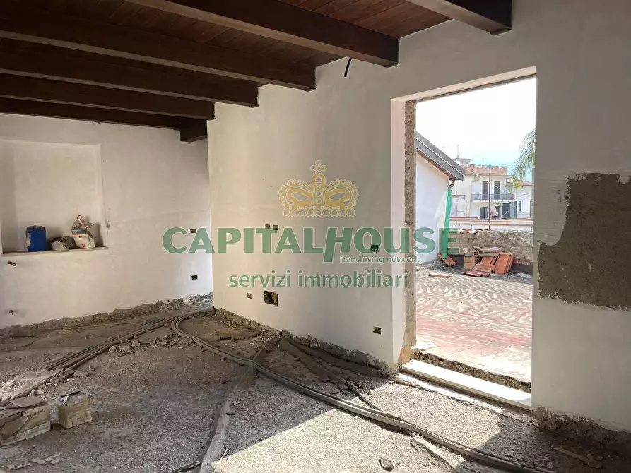 Immagine 19 di Casa semindipendente in vendita  in via giugliani a Cercola