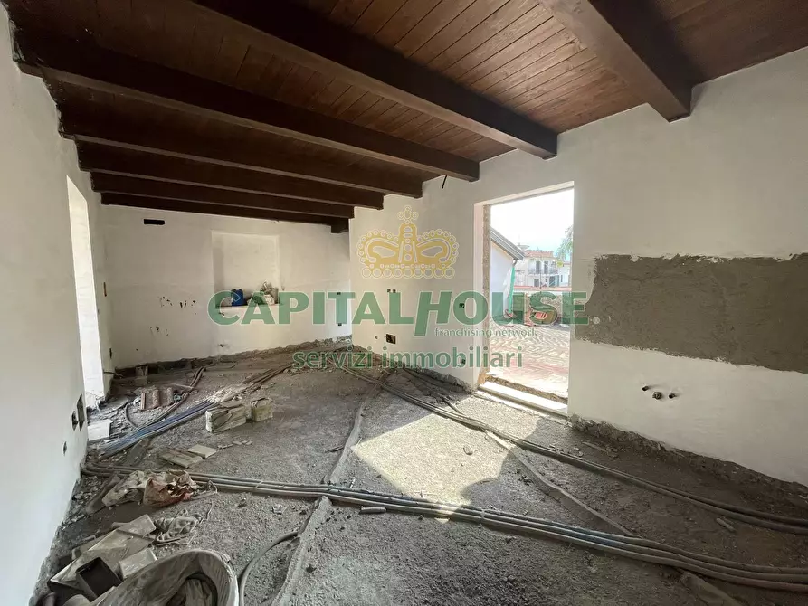 Immagine 20 di Casa semindipendente in vendita  in via giugliani a Cercola