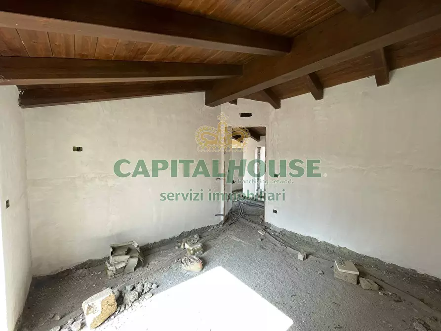 Immagine 28 di Casa semindipendente in vendita  in via giugliani a Cercola