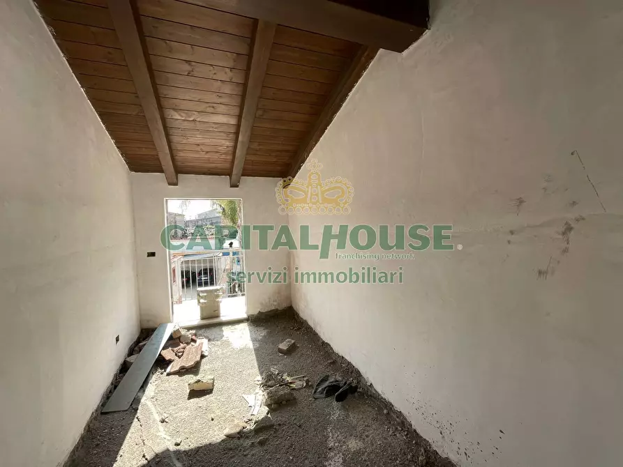 Immagine 30 di Casa semindipendente in vendita  in via giugliani a Cercola