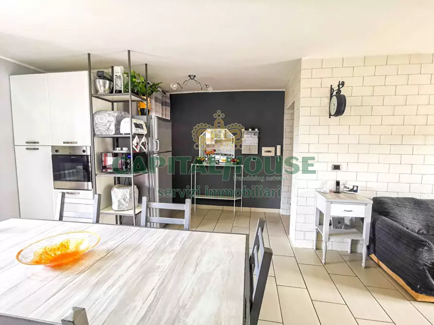 Immagine 5 di Appartamento in vendita  in viale ferdinando di borbone a Camigliano
