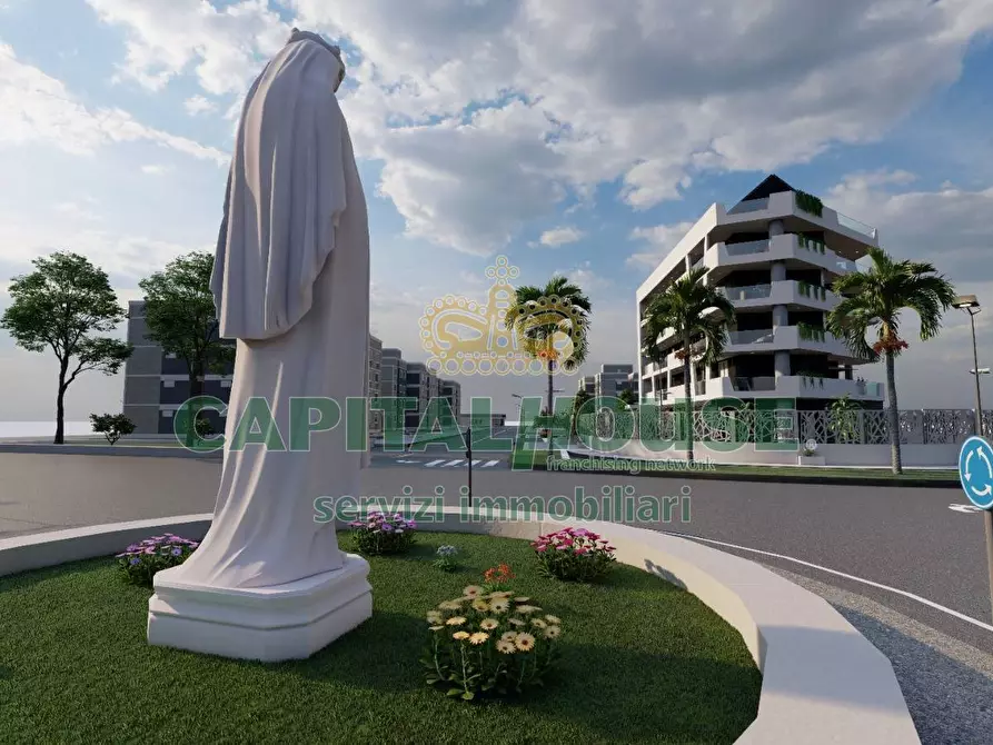 Immagine 2 di Locale commerciale in vendita  in Via Umberto Saba a Capodrise