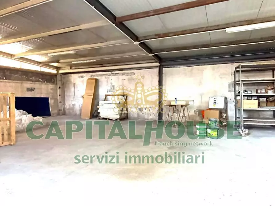 Immagine 8 di Magazzino in affitto  in ZONA VARIANTE a San Prisco