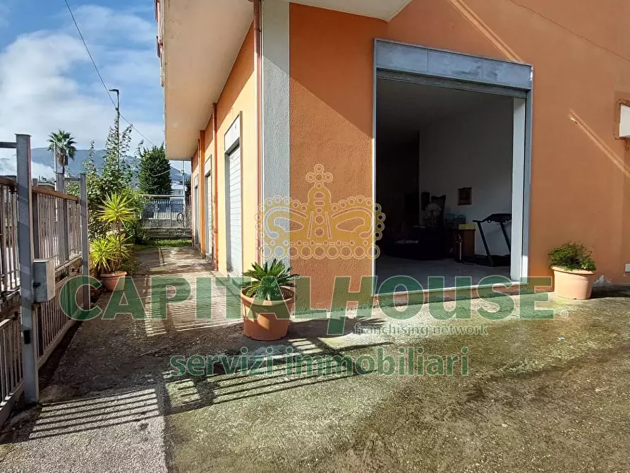 Immagine 1 di Magazzino in affitto  in via moccia a Cercola