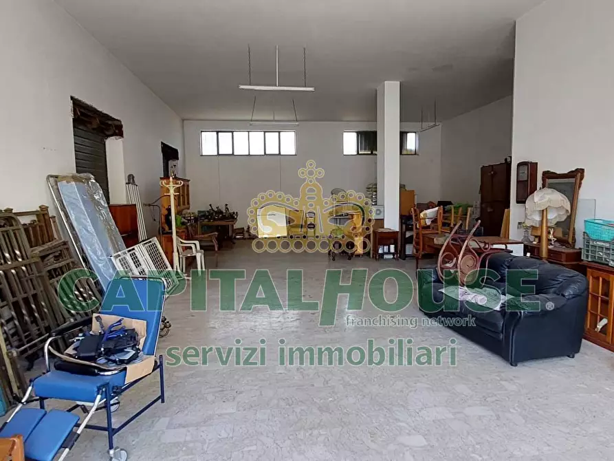 Immagine 7 di Magazzino in affitto  in via moccia a Cercola