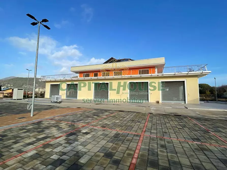 Immagine 4 di Attività commerciale in affitto  in Via Faraldo a Fisciano