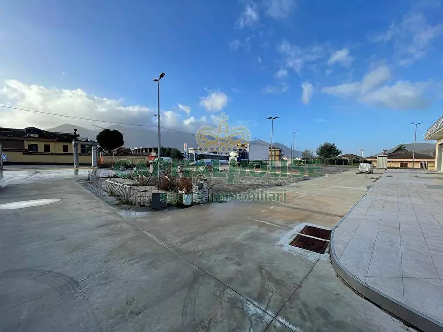 Immagine 2 di Attività commerciale in affitto  in Via Faraldo a Fisciano