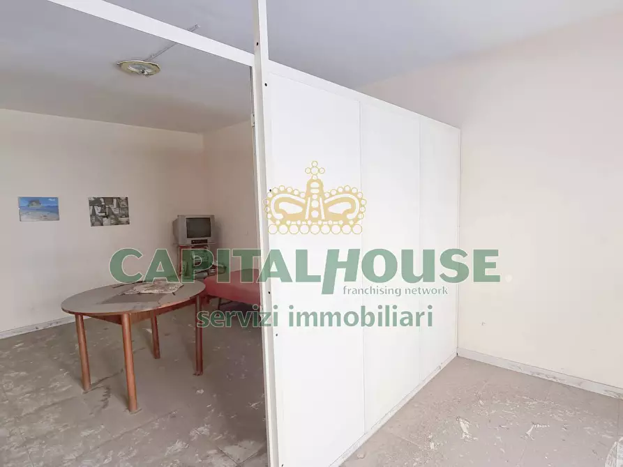 Immagine 3 di Ufficio in vendita  a Capodrise