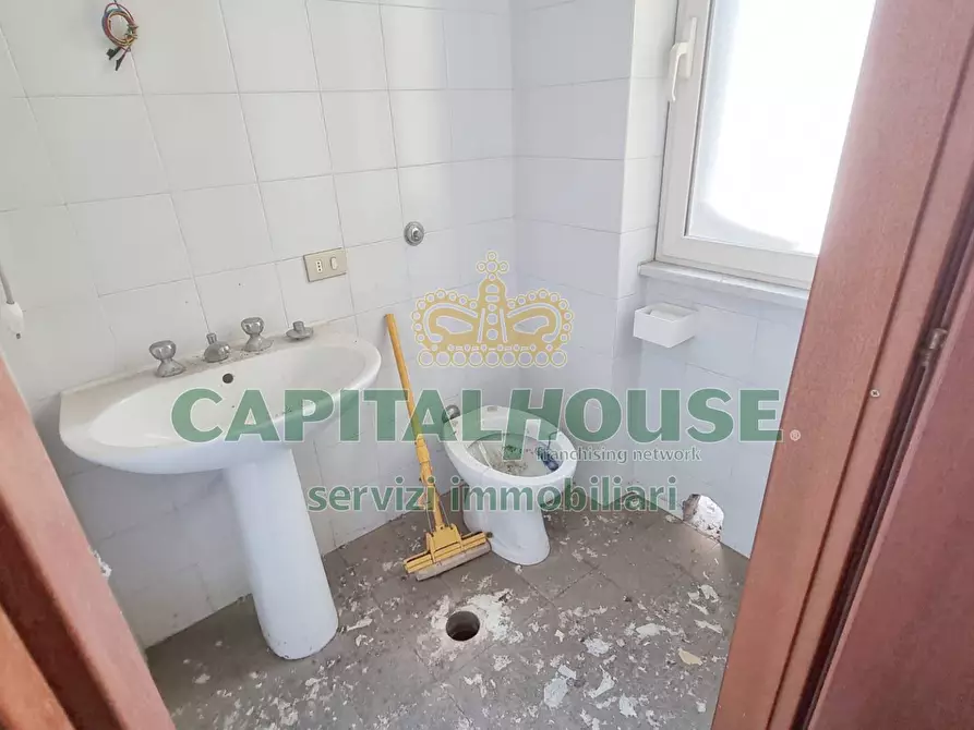 Immagine 4 di Ufficio in vendita  a Capodrise