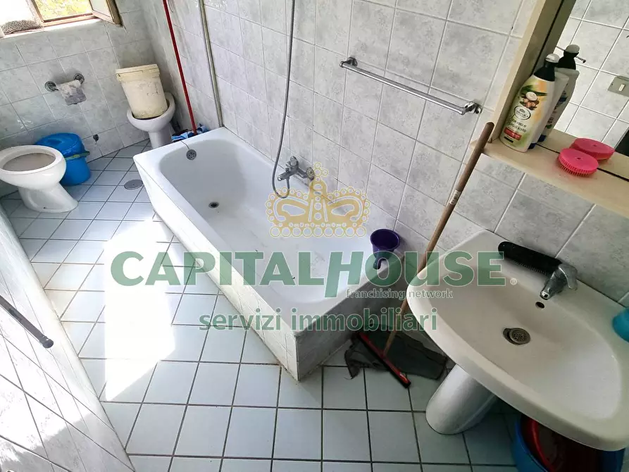 Immagine 19 di Appartamento in vendita  a Macerata Campania