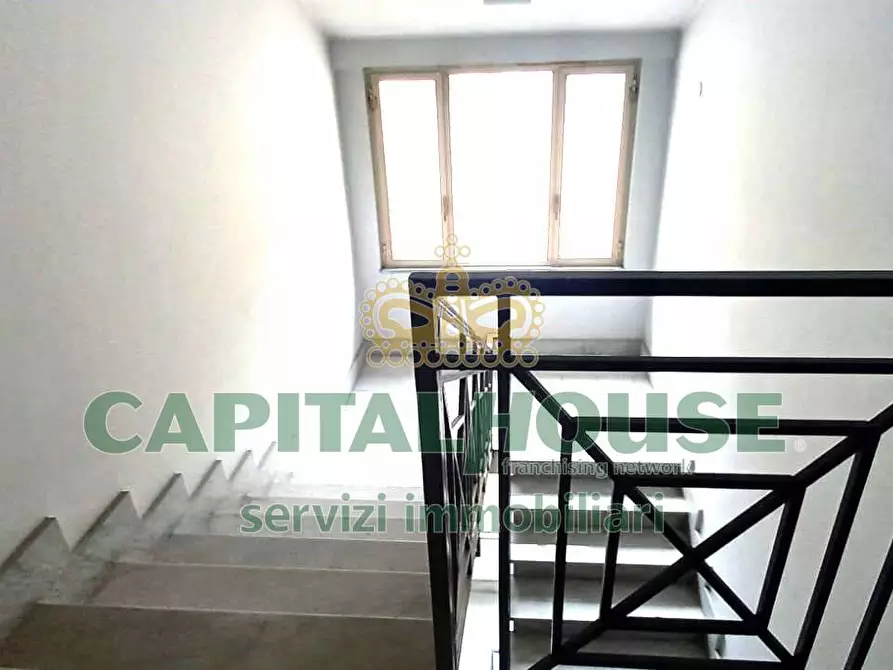 Immagine 13 di Attico in affitto  in piazza medaglie d'oro a Capua