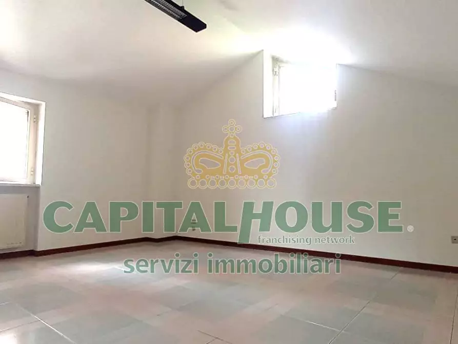 Immagine 6 di Attico in affitto  in piazza medaglie d'oro a Capua