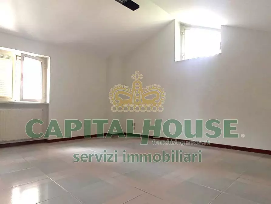 Immagine 19 di Attico in affitto  in piazza medaglie d'oro a Capua