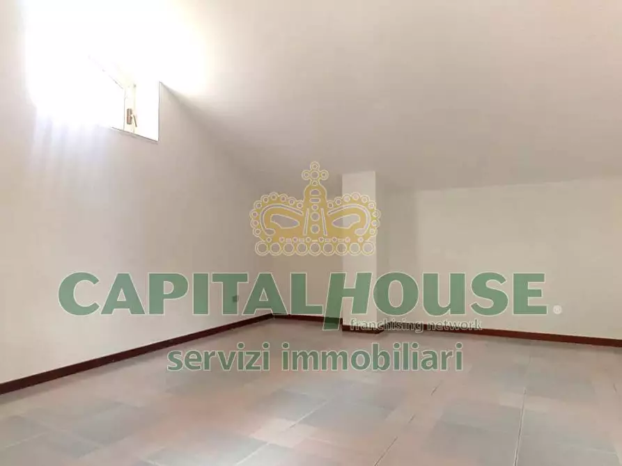 Immagine 22 di Attico in affitto  in piazza medaglie d'oro a Capua