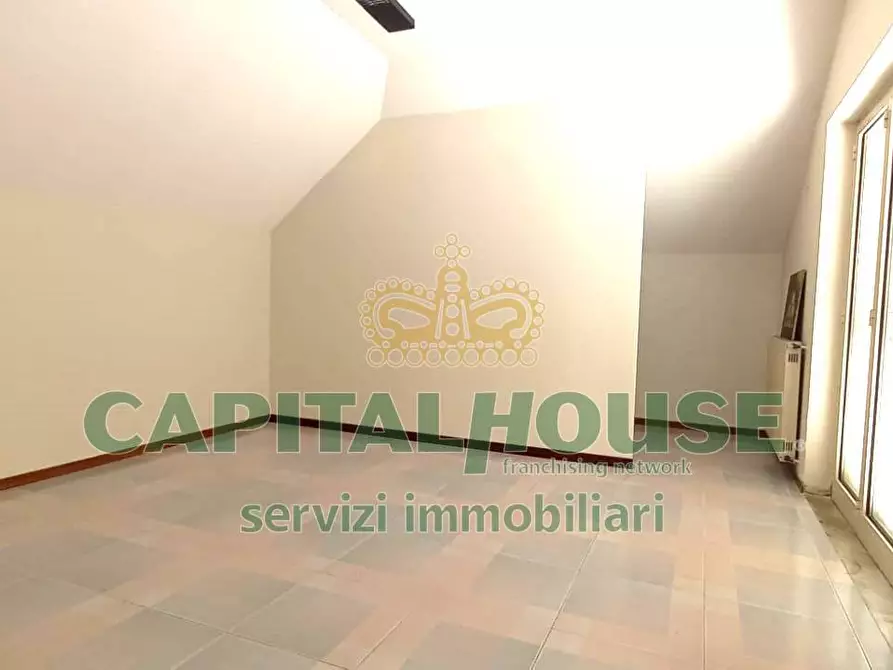 Immagine 35 di Attico in affitto  in piazza medaglie d'oro a Capua