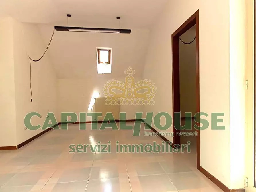 Immagine 41 di Attico in affitto  in piazza medaglie d'oro a Capua