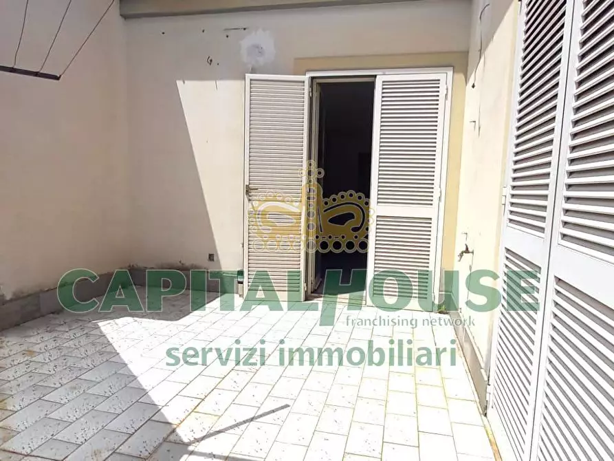 Immagine 43 di Attico in affitto  in piazza medaglie d'oro a Capua