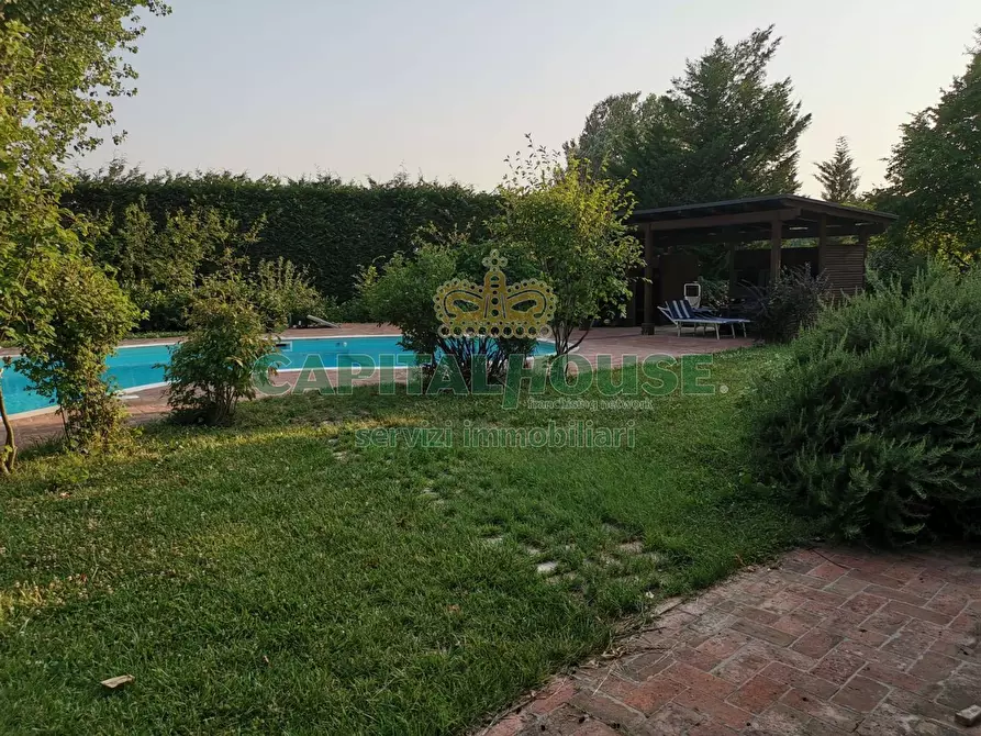 Immagine 32 di Villa in affitto  in Via Seragnoli a Bologna