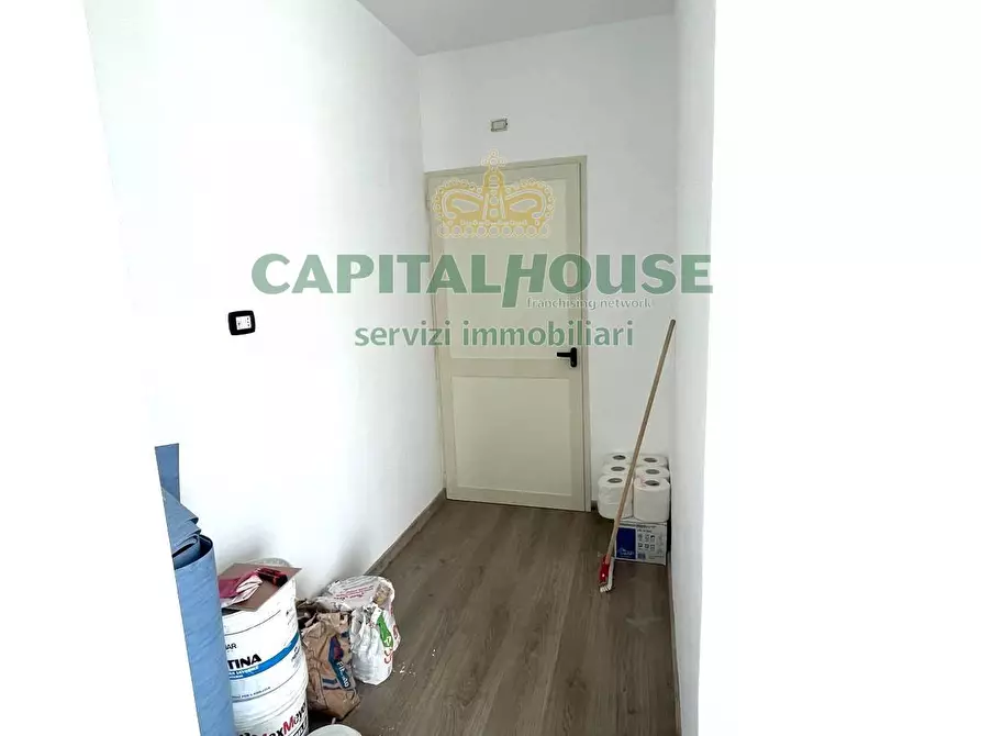 Immagine 27 di Locale commerciale in affitto  in zona supermercato Decò a Santa Maria Capua Vetere