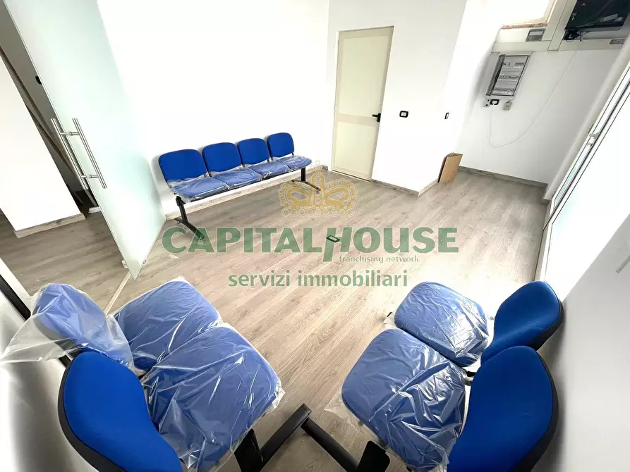 Immagine 8 di Locale commerciale in affitto  in zona supermercato Decò a Santa Maria Capua Vetere