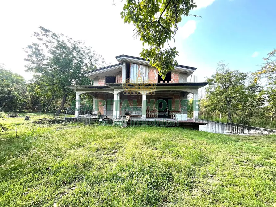 Immagine 15 di Villa in vendita  in avella a Avella