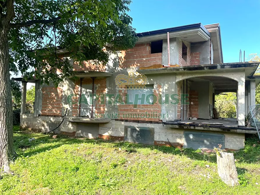 Immagine 18 di Villa in vendita  in avella a Avella