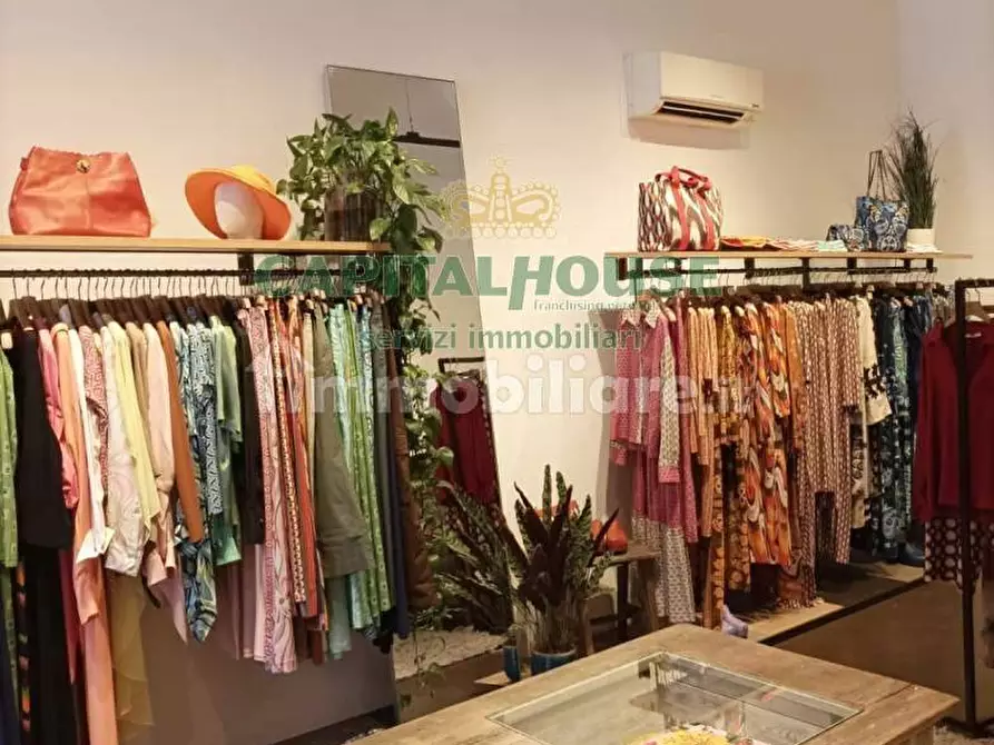 Immagine 6 di Locale commerciale in affitto  in Via San Felice a Bologna