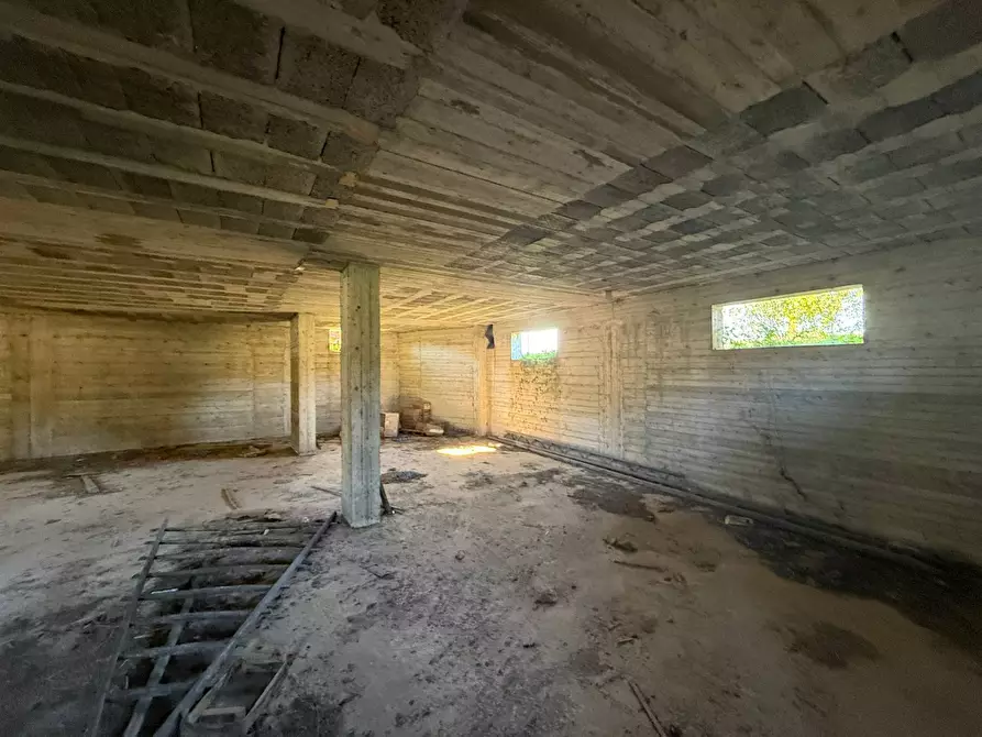 Immagine 9 di Villa in vendita  in Via Piro a Mercato San Severino