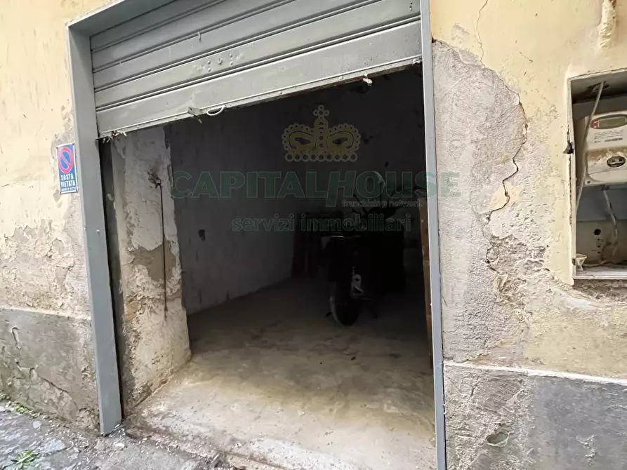 Immagine 12 di Box auto in affitto  in VICO PAOLO BOTTONI a Capua