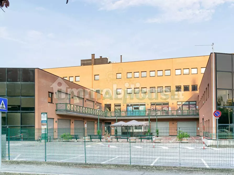 Immagine 6 di Laboratorio in affitto  in Via Piero Gobetti a Bologna