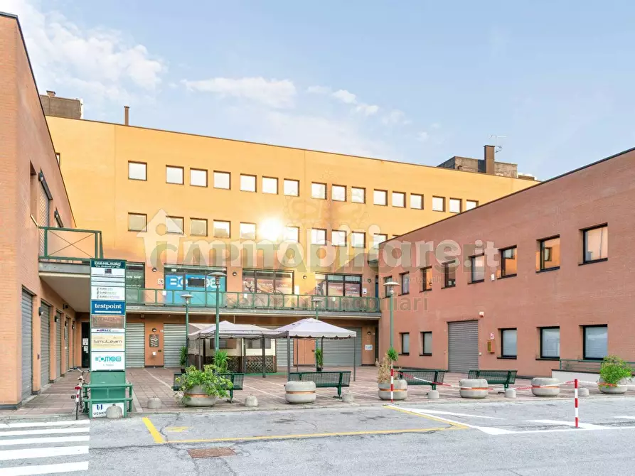 Immagine 7 di Laboratorio in affitto  in Via Piero Gobetti a Bologna