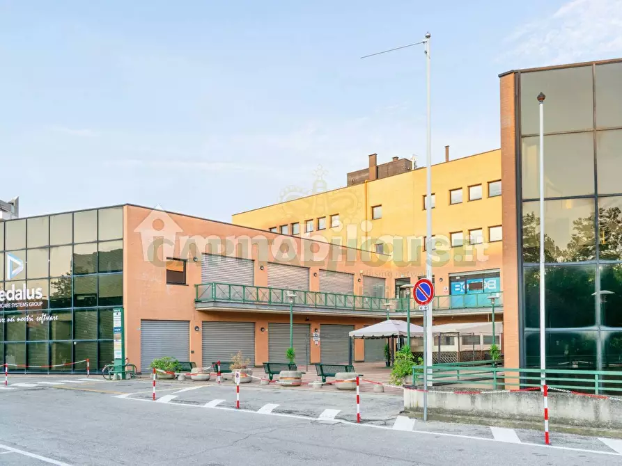 Immagine 2 di Laboratorio in affitto  in Via Piero Gobetti a Bologna