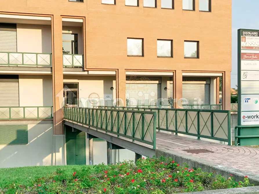 Immagine 8 di Laboratorio in affitto  in Via Piero Gobetti a Bologna