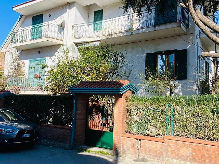 Immagine 4 di Villa in vendita  in sirignano a Sirignano