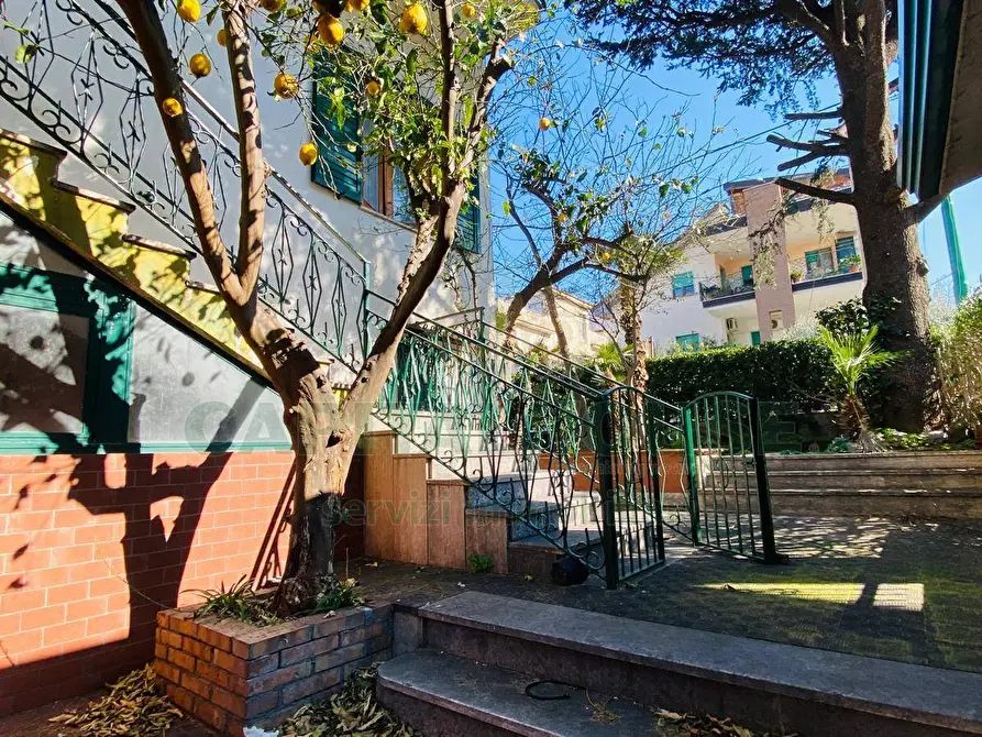 Immagine 18 di Villa in vendita  in sirignano a Sirignano