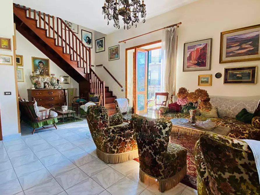 Immagine 27 di Villa in vendita  in sirignano a Sirignano