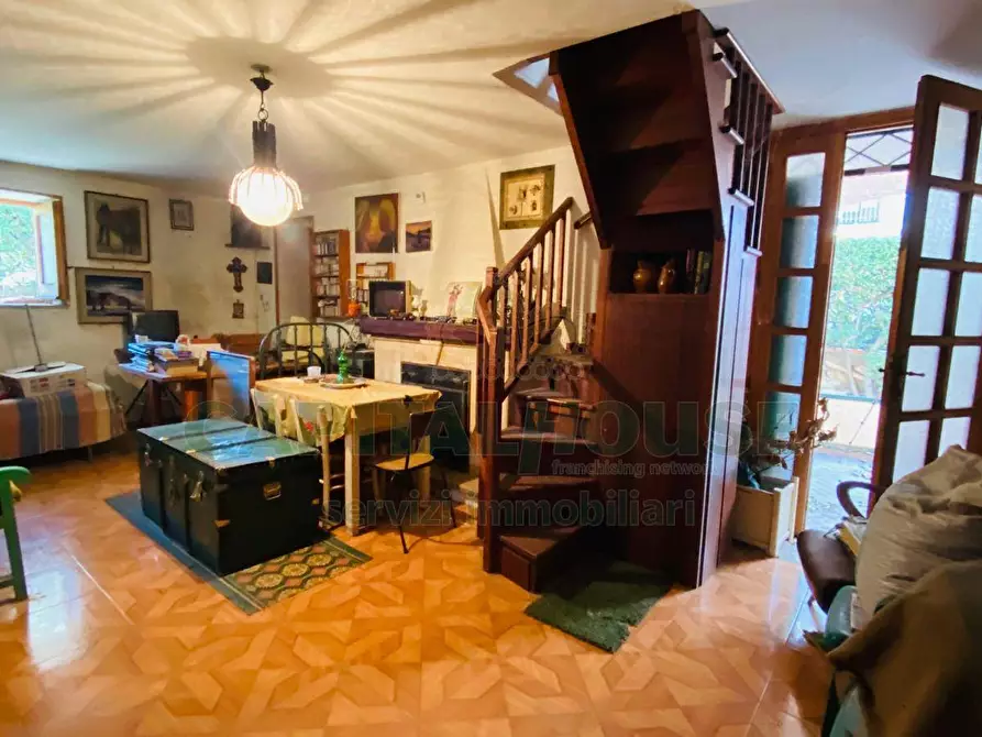 Immagine 36 di Villa in vendita  in sirignano a Sirignano