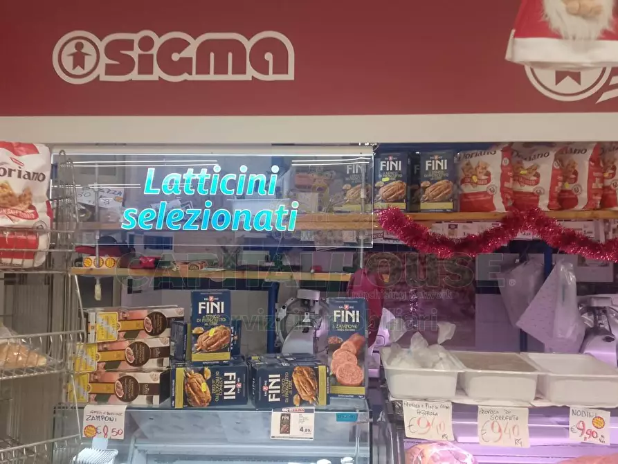 Immagine 6 di Locale commerciale in affitto  in Viale Italia a Capodrise