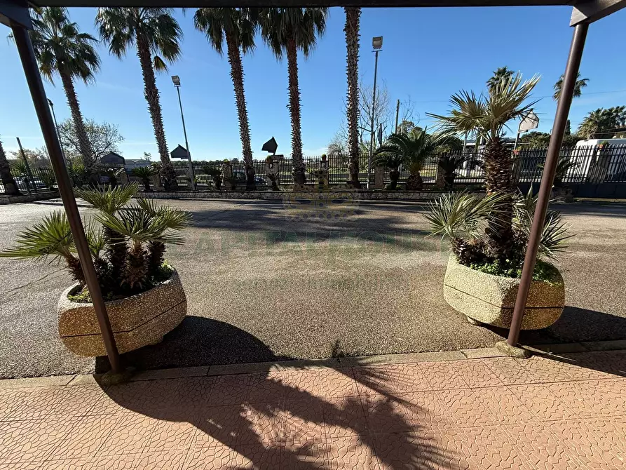 Immagine 8 di Locale commerciale in vendita  in Strada Statale a Eboli