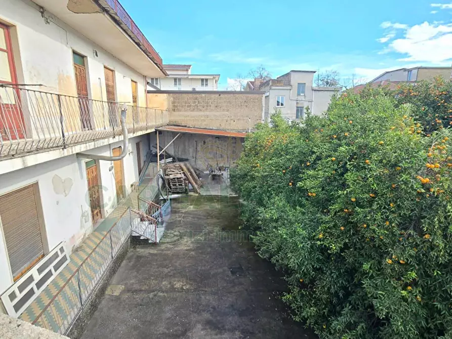 Immagine 5 di Villa in vendita  in Viale Carlo III a Capodrise