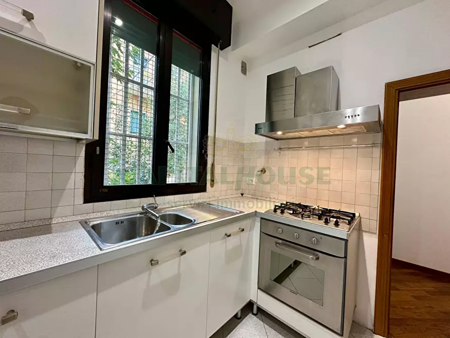 Immagine 12 di Appartamento in vendita  in Via Dal Lino a Bologna