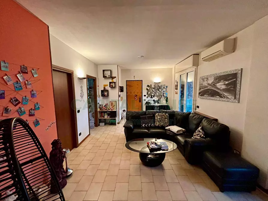 Immagine 4 di Appartamento in vendita  in Via Francesco Zanardi a Bologna