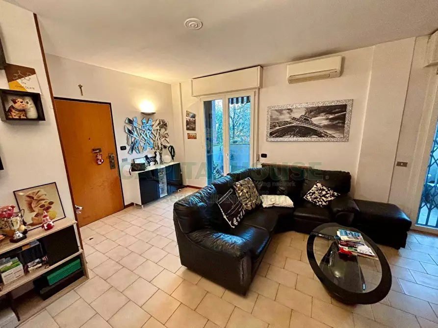 Immagine 1 di Appartamento in vendita  in Via Francesco Zanardi a Bologna