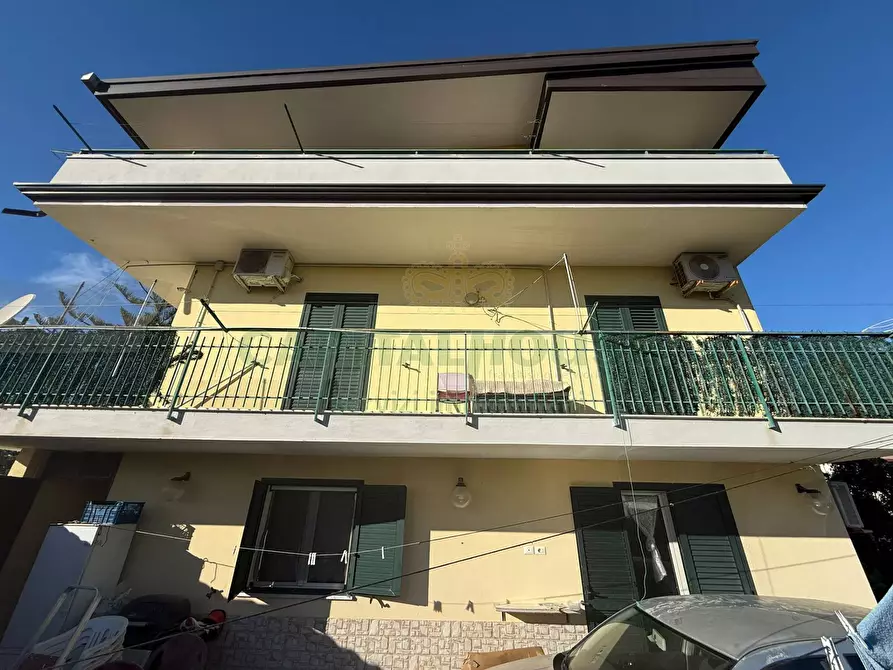 Immagine 2 di Villa in vendita  a Eboli