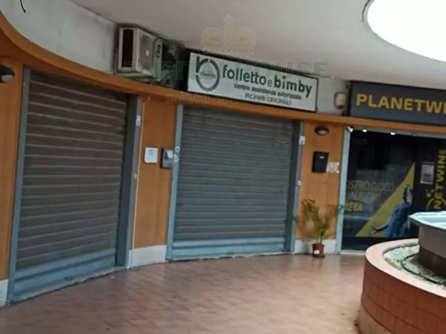 Immagine 4 di Locale commerciale in vendita  in Via Santina Campana a Mercato San Severino