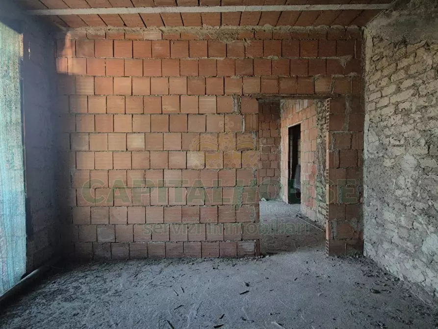 Immagine 10 di Appartamento in vendita  a Marcianise