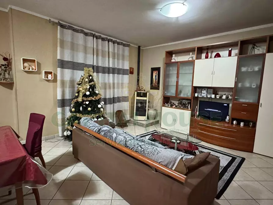 Immagine 1 di Appartamento in affitto  a Quadrelle